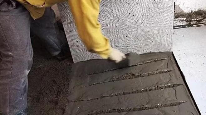 地暖地面，铺瓷砖还是木地板？供暖师傅：做好这3点，提升好几度