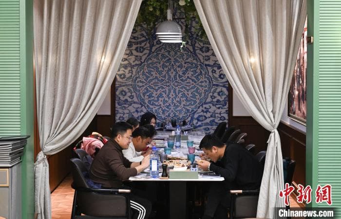 探访“国际美食城”浙江义乌