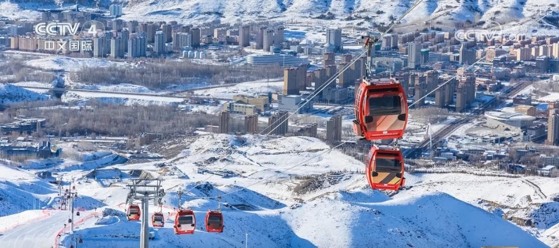 “冰雪经济”成经济增长新动力 产业链延伸为市场注入新活力