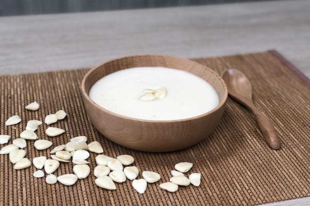 杏仁茶什麼時候喝？推薦早上、睡前 5 種喝法＆飲用優點