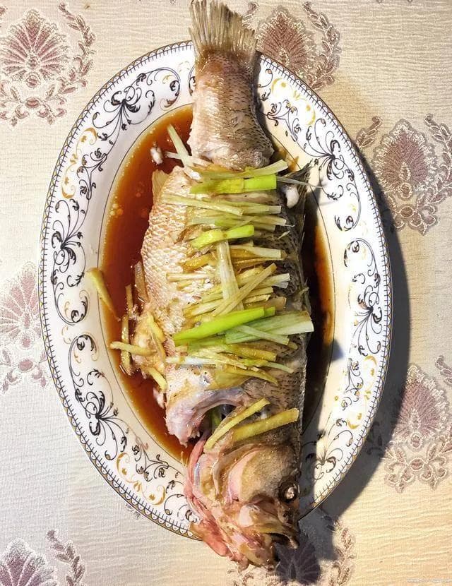多宝鱼的烹饪技巧、最佳时间以及美味食谱