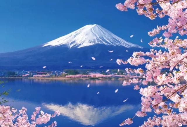 富士山岩浆大规模膨胀，喷火口数量激增近6倍，三百年沉寂后是否将再次喷发？