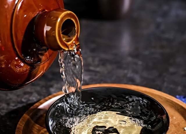 探寻古代米酒之道：历史渊源与制作艺术