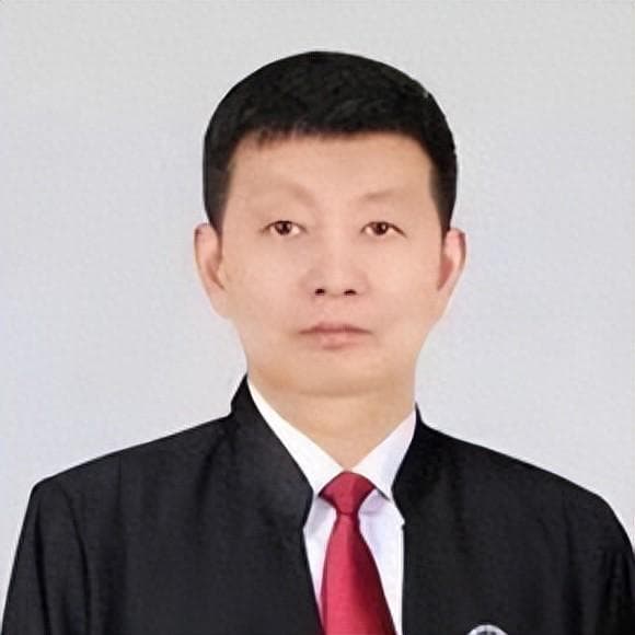 微信群内辱骂他人，该承担什么法律责任？