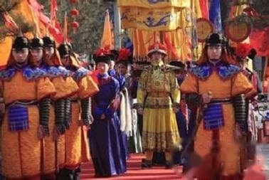 清朝皇帝的一天：从晨起到理政的日常生活
