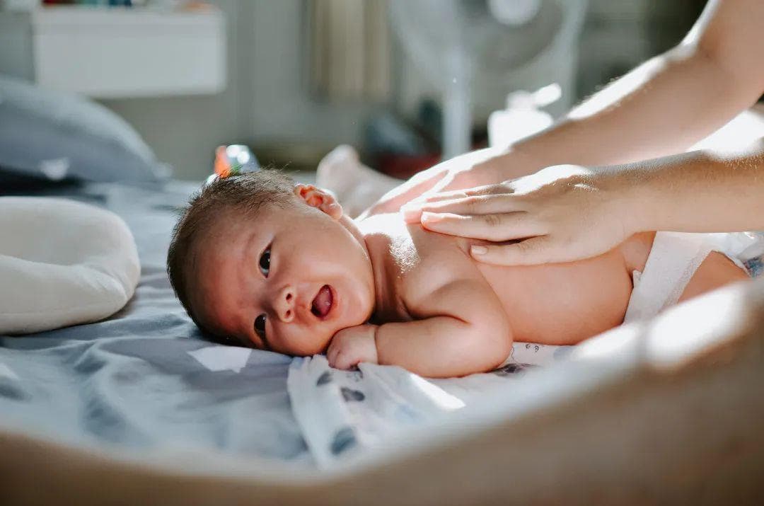30个实用育儿护理小妙招，新手爸妈必备！