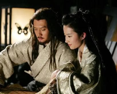 项羽真的割下了虞姬首级吗？历史与文学的真相