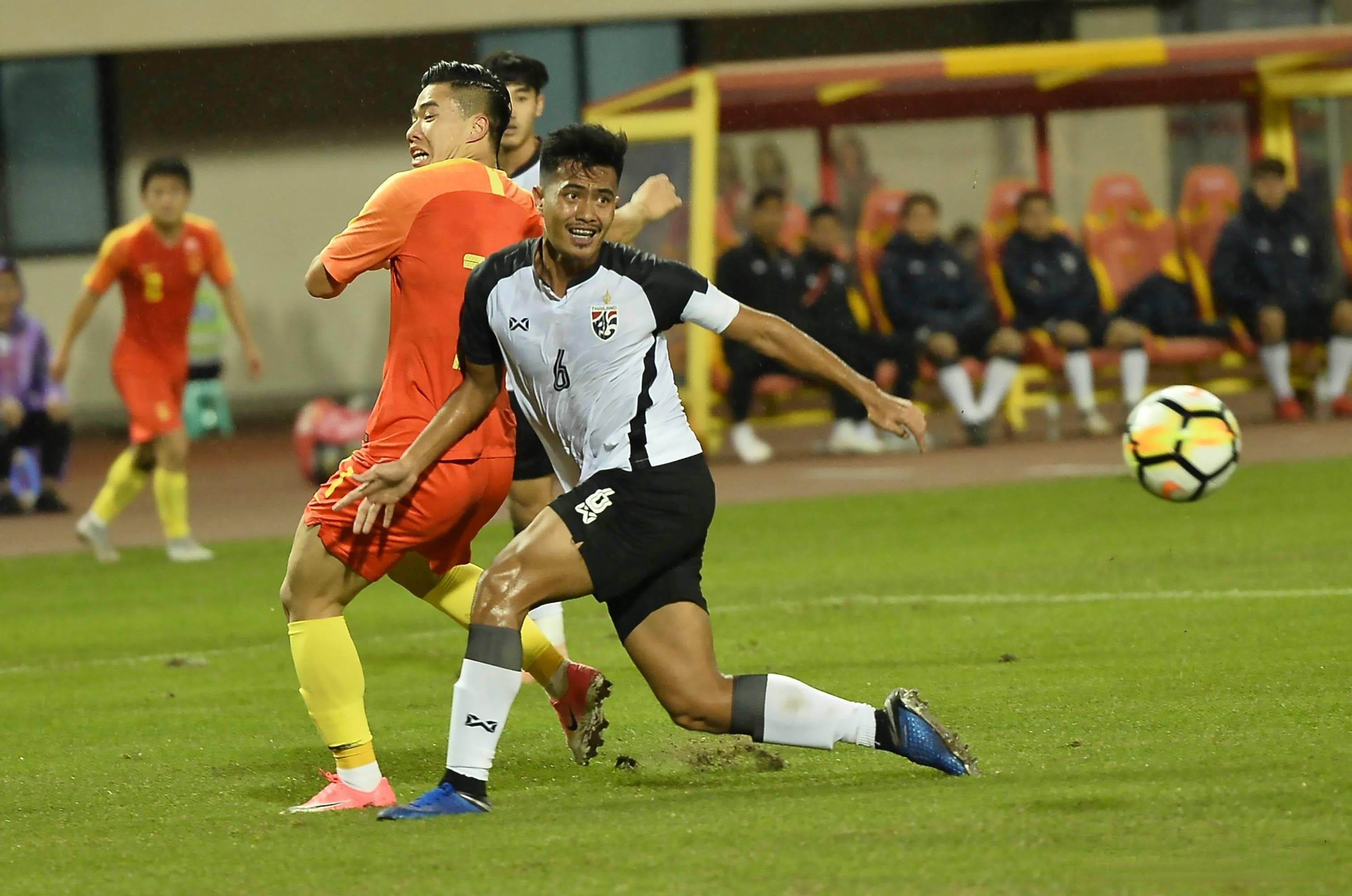 U20亚洲杯前瞻：泰国U20 vs 韩国U20，谁能抢占先机？