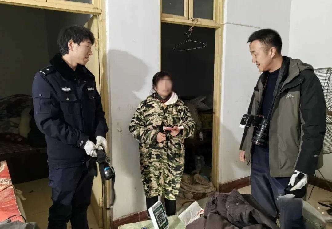 职工宿舍丢现金闹"乌龙" 当阳警方"地毯式"搜寻帮找回