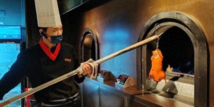 北京是美食荒漠还是美食之都？如再引500个国际品牌培育30条特色街区呢？