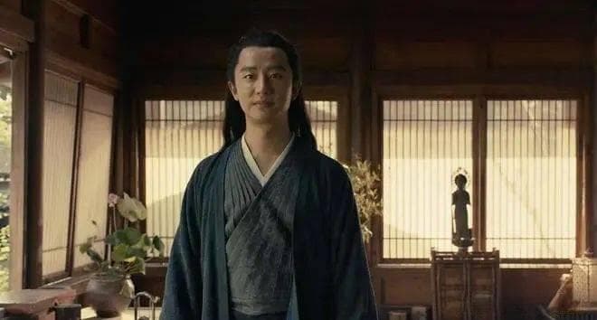 “八面玲珑”最初是什么意思？玲珑原指的是什么？