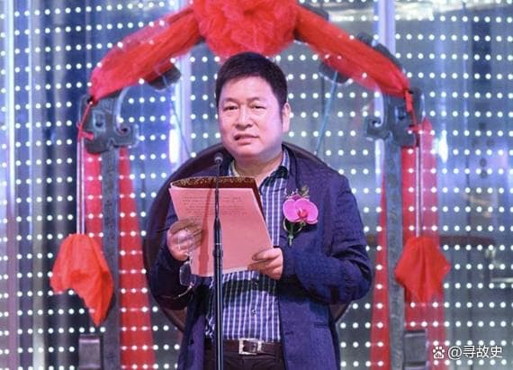从清华学霸到芯片首富，虞仁荣捐资建大学展现大爱无疆