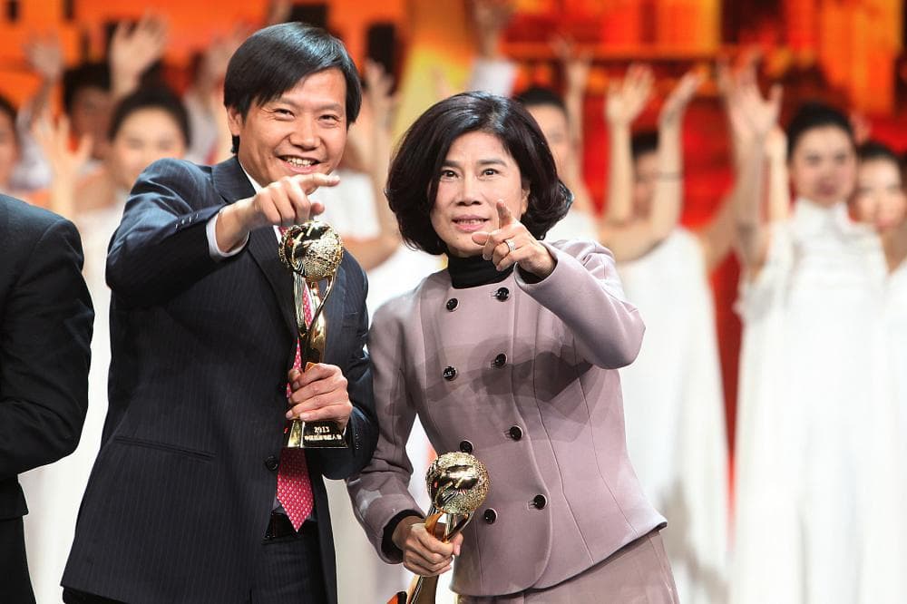 雷军向左，董明珠向右：企业家个人IP的利与弊