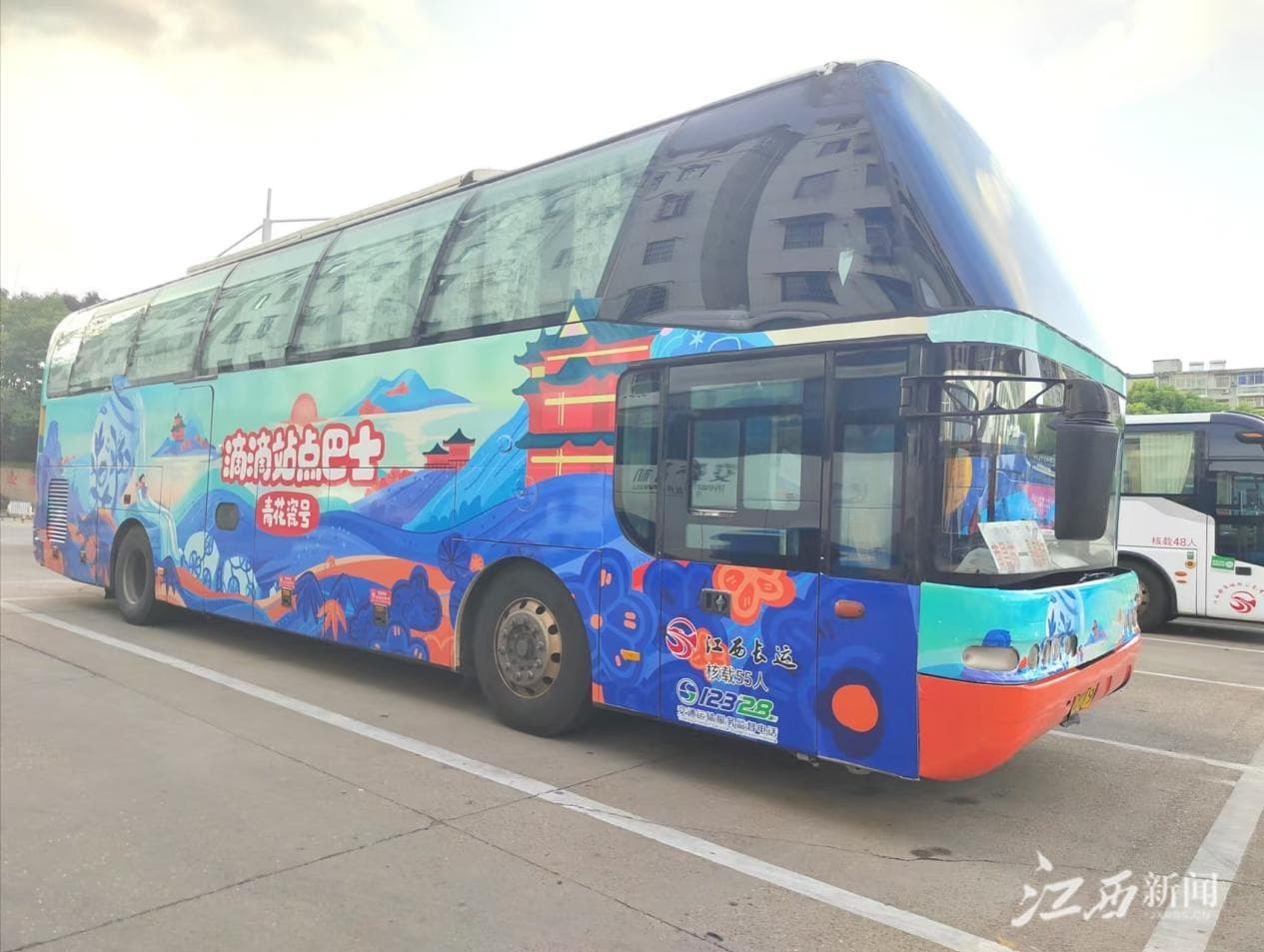 乘车有彩蛋！南昌往返景德镇“站点巴士”新增旅游主题大巴