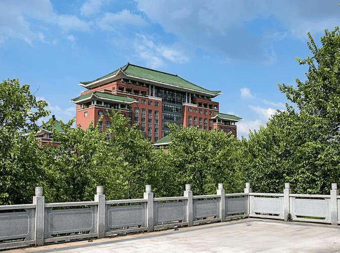 高考成绩差还有什么途径上大学？有哪些出路？