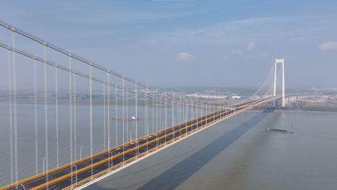 龙潭长江大桥今年年底基本建成，南京—扬州仪征6分钟通达！