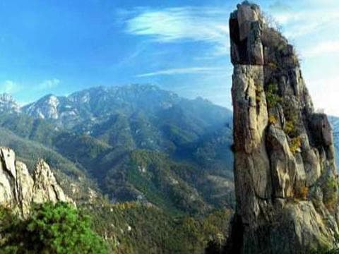 扇子崖：自然与历史的壮丽交响 🌄