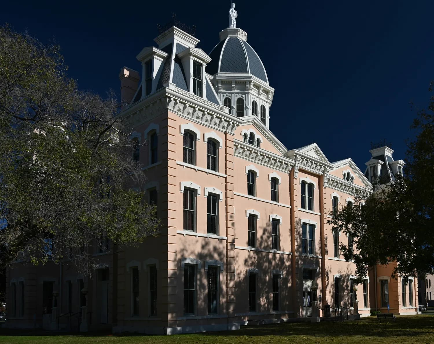 牛津New College：一座见证英国历史的学术重镇