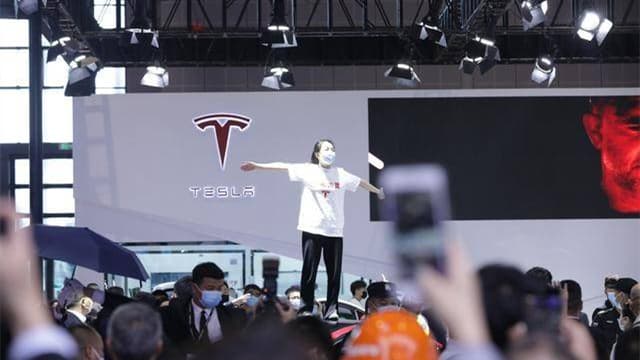 特斯拉向车主致歉：已成立处理小组 不妥协方案出现反转