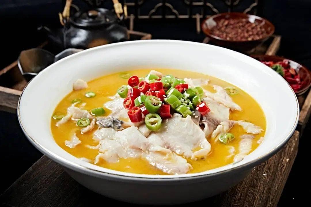 藤椒酸菜鱼烹饪全攻略：8步做出餐厅级美味