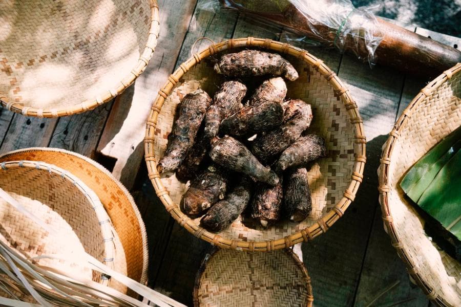 排湾族经典美食：芋头与酸肉的智慧