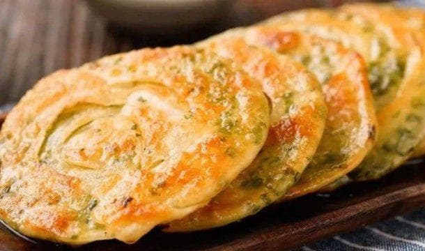 葱油饼的热量及营养成分