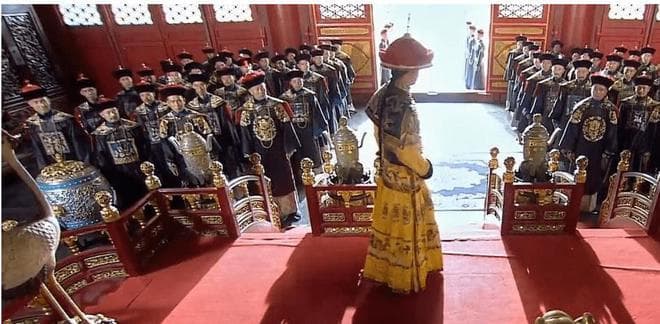 多尔衮采纳范文程意见，制定了一系列制度，奠定大清百年基业