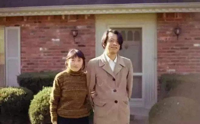 写了29年颜色小说的王小波，与“中国第一性学家”李银河的爱情