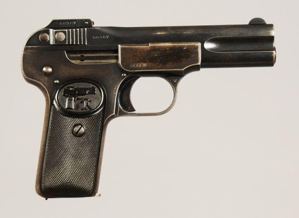 FN勃朗宁M1900型自动手枪：最早采用套筒结构的自动手枪