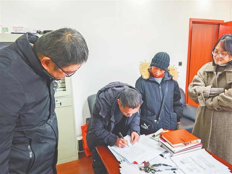 有矛盾可进“站” 专家为你“诊疗”