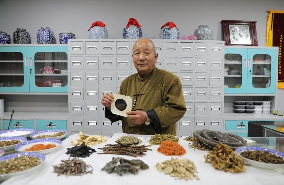 商州非遗百草灵老黑膏：六代匠心，百年传承