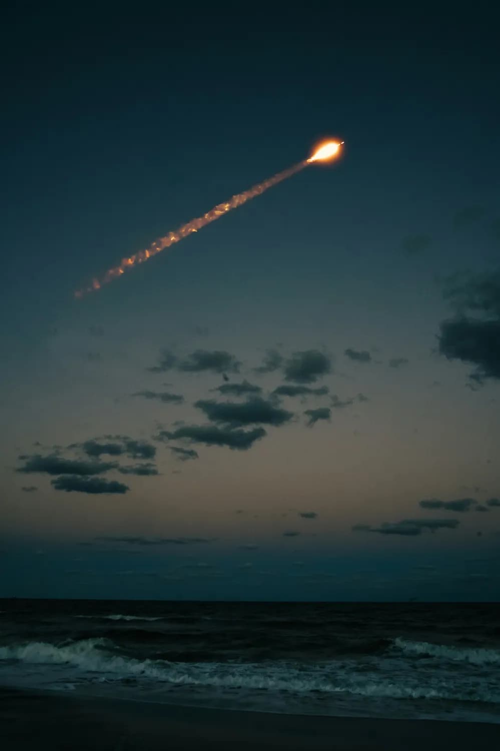 和平精英最大彩蛋揭秘：彗星撞地球背后的惊天阴谋