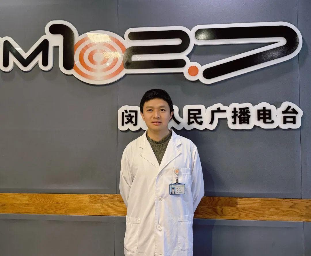 胃痞病调理全攻略：从穴位按摩到饮食运动，全方位改善脾胃不适