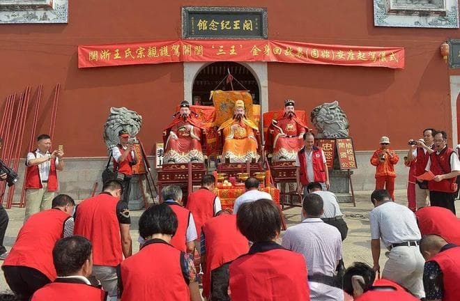 闽台祖地，河南县城，两个人是根亲