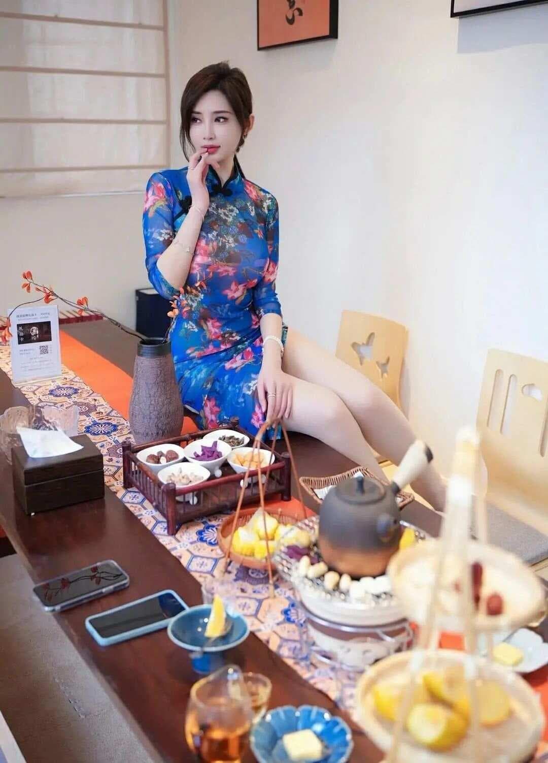 爱情的初见与久处：一见钟情与日久生情的科学探秘