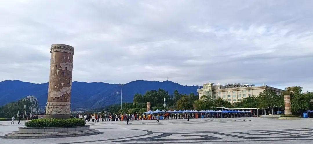 跟旅游搭子来肇庆可以这么玩→