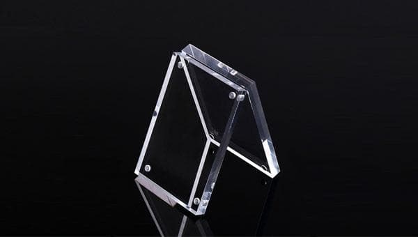 塑料与玻璃粘接：UV胶的应用与操作步骤