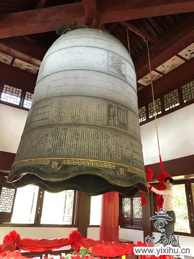 南屏晚钟：西湖十景中的千年古韵