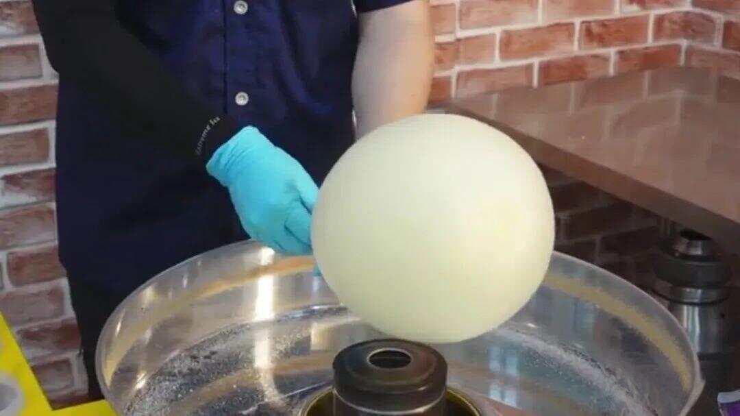 【揭秘】一小勺白糖怎么变成这么大的棉花糖？原来是这样