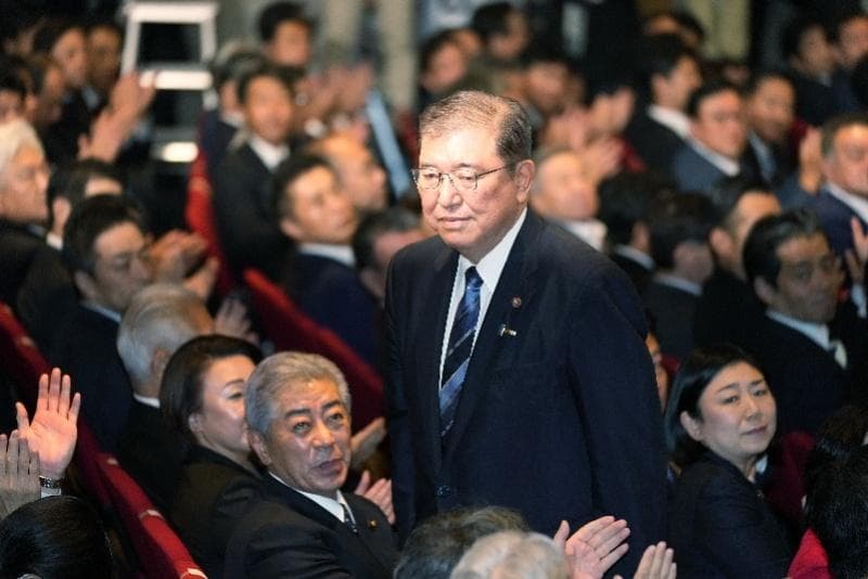 候任首相的石破茂：试图打破日本经济外交困局的反主流人物