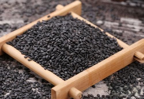 黑芝麻：从传统中药到现代医学研究