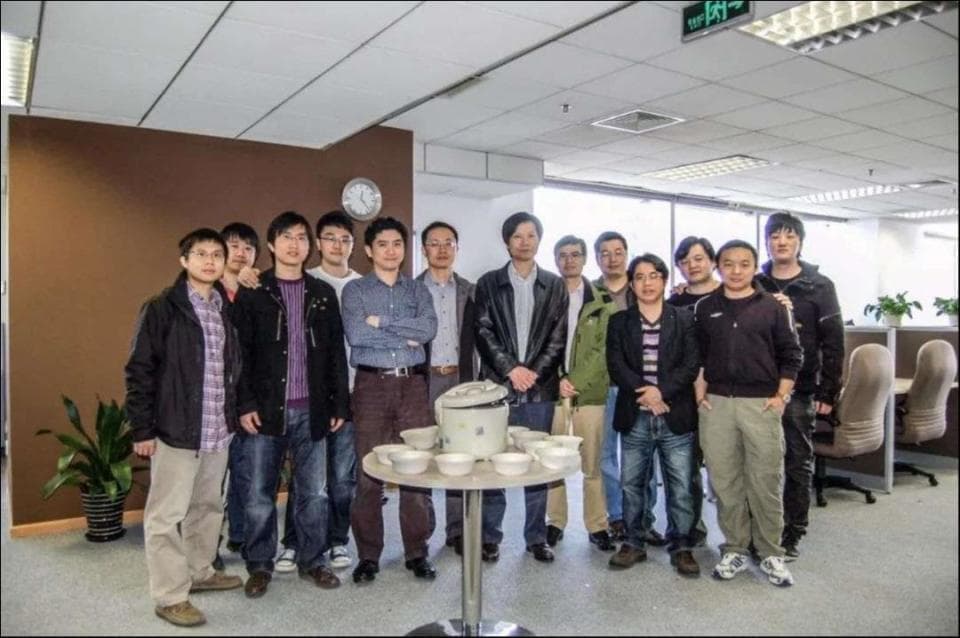 不变的雷军，变化的小米：高管接力赛背后的小米方法论