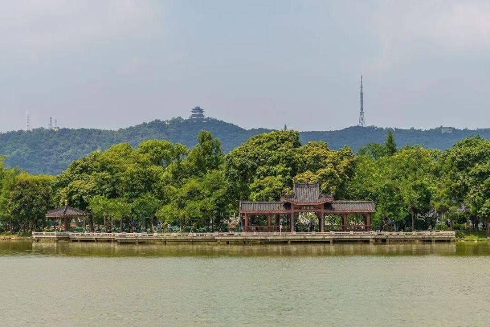 惠州三大绝美景点：西湖、罗浮山、巽寮湾，错过一个都后悔