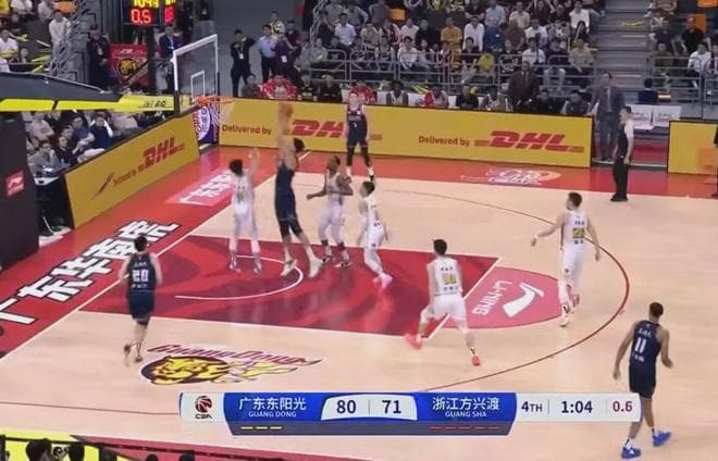 CBA季后赛前瞻：广东能否躲过广厦横扫？这波分析值得一看！