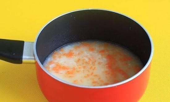 宝宝几个月可以添加辅食？这份辅食添加时间表及注意事项请收好