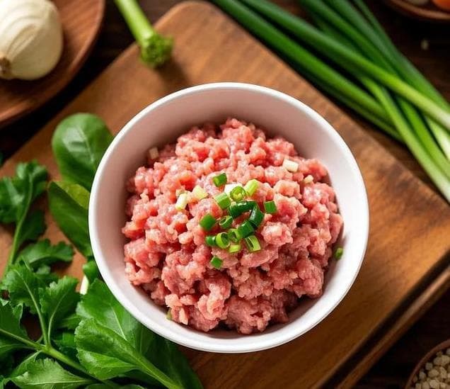 调饺子馅时，先放油还是先放盐？多数人做错了，难怪肉柴不入味！