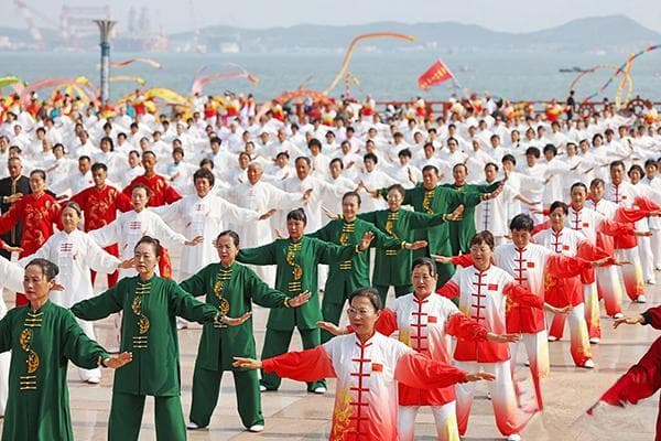 全城热“练”八段锦！烟台上线八段锦电子地图 国家级指导员免费带练！