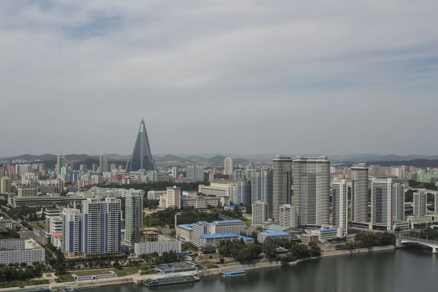 4月中旬赴朝鲜旅游攻略：金日成生日遇上春暖花开