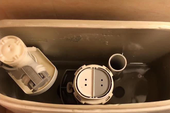 马桶按钮你真的用对了吗？师傅揭示真相！