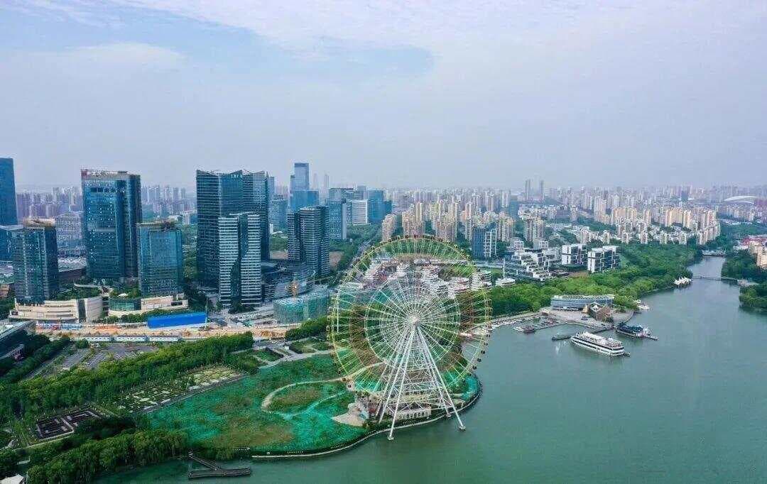 DeepSeek评“中国最宜居城市”，不是成都，而是这座“新一线”城市
